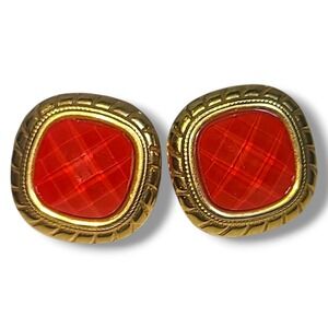 Vintage Gold Tone Red Faceted Lucite Pierced Earrings‎ Square Rope Frame